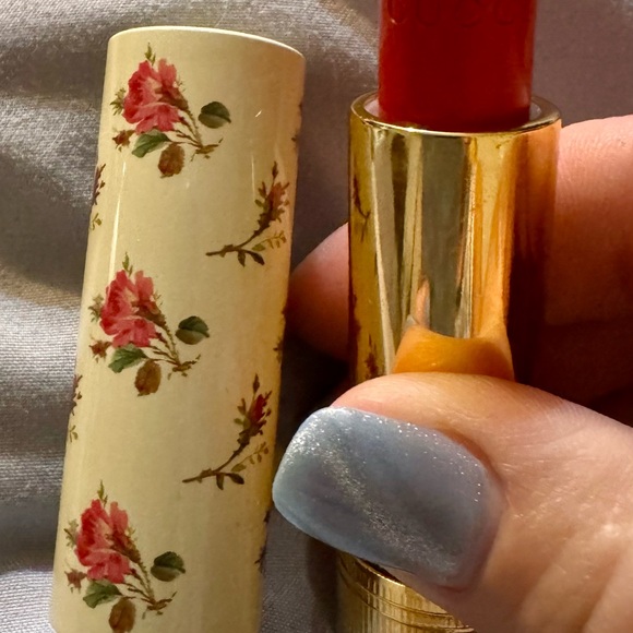 GUCCI Rouge A Levres Voile Lip Colour~Odelie RED 500~ 3.5g~NIB - Picture 4 of 9